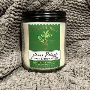 Bath and Body Works Stress Relief Eucalyptus and Spearmint Candle, 7 Oz